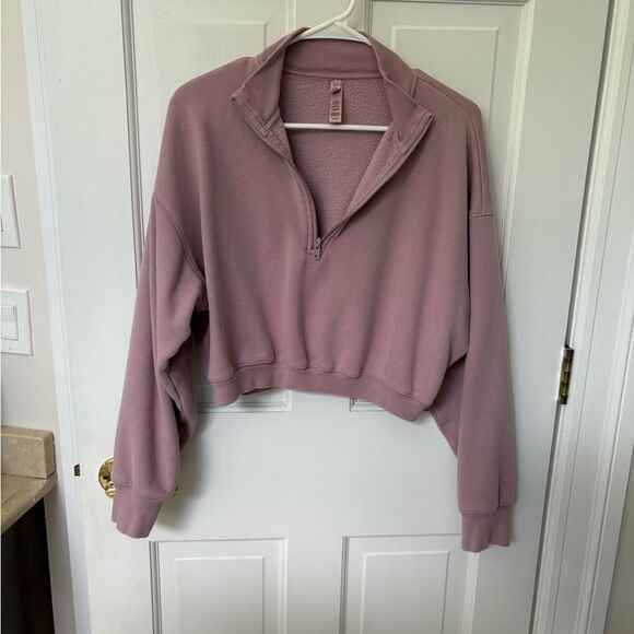 SKIMS Pink Cropped Sweatshirt - Picture 2 of 4